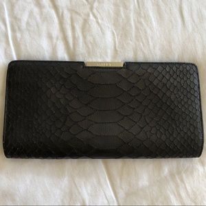 ❌SOLD❌ Milly Black Snakeskin Leather Clutch
